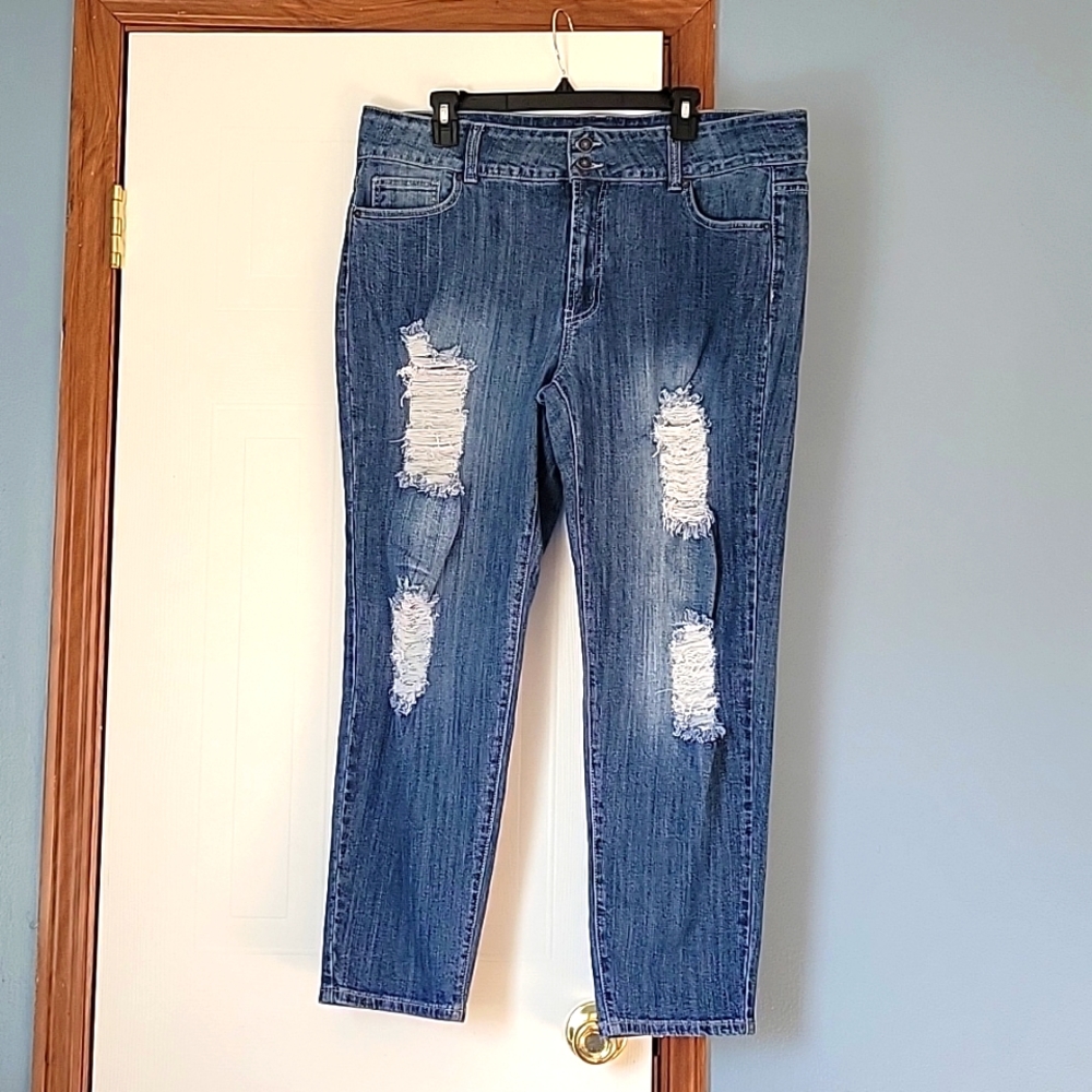 Jack David Women's Distressed Jeans Size 22